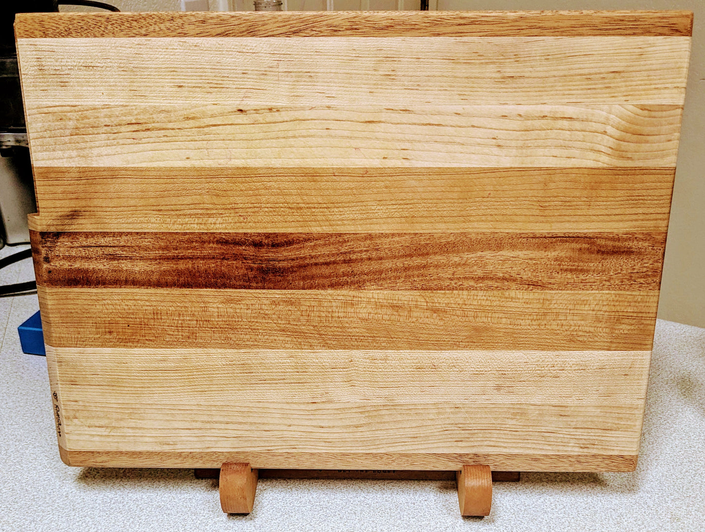 Mahogany Cutting Board Stand
