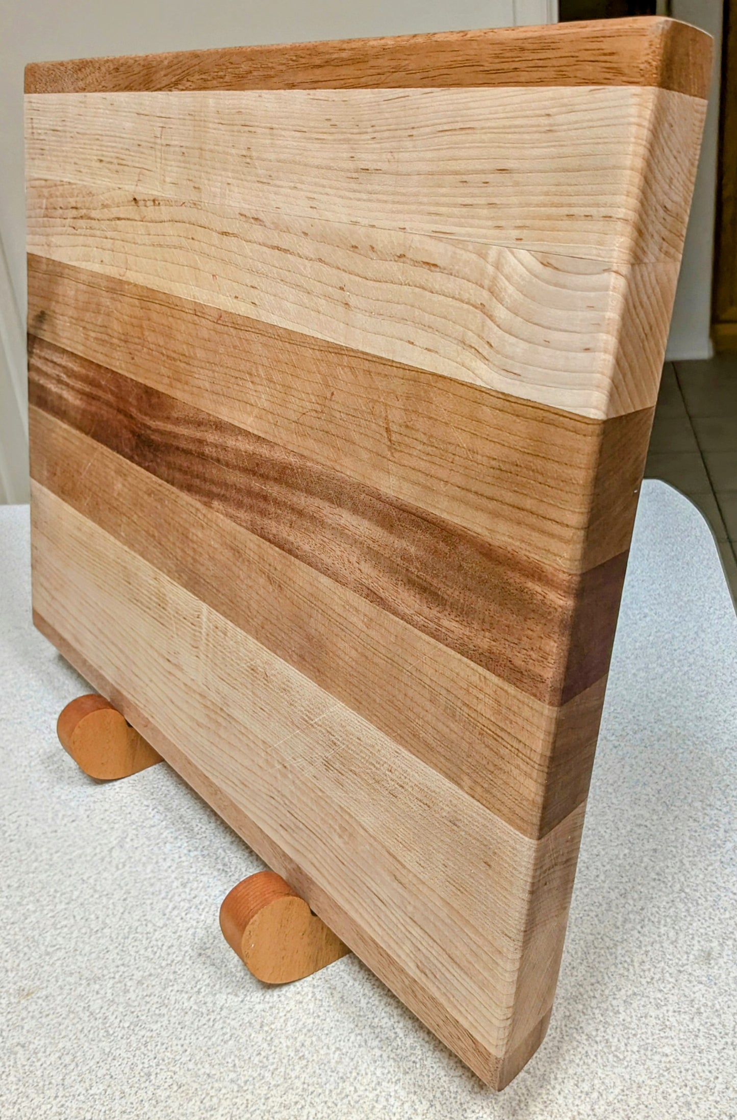Mahogany Cutting Board Stand